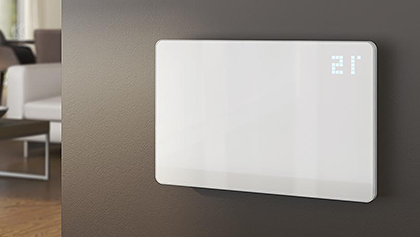 Wall convector with natural convection